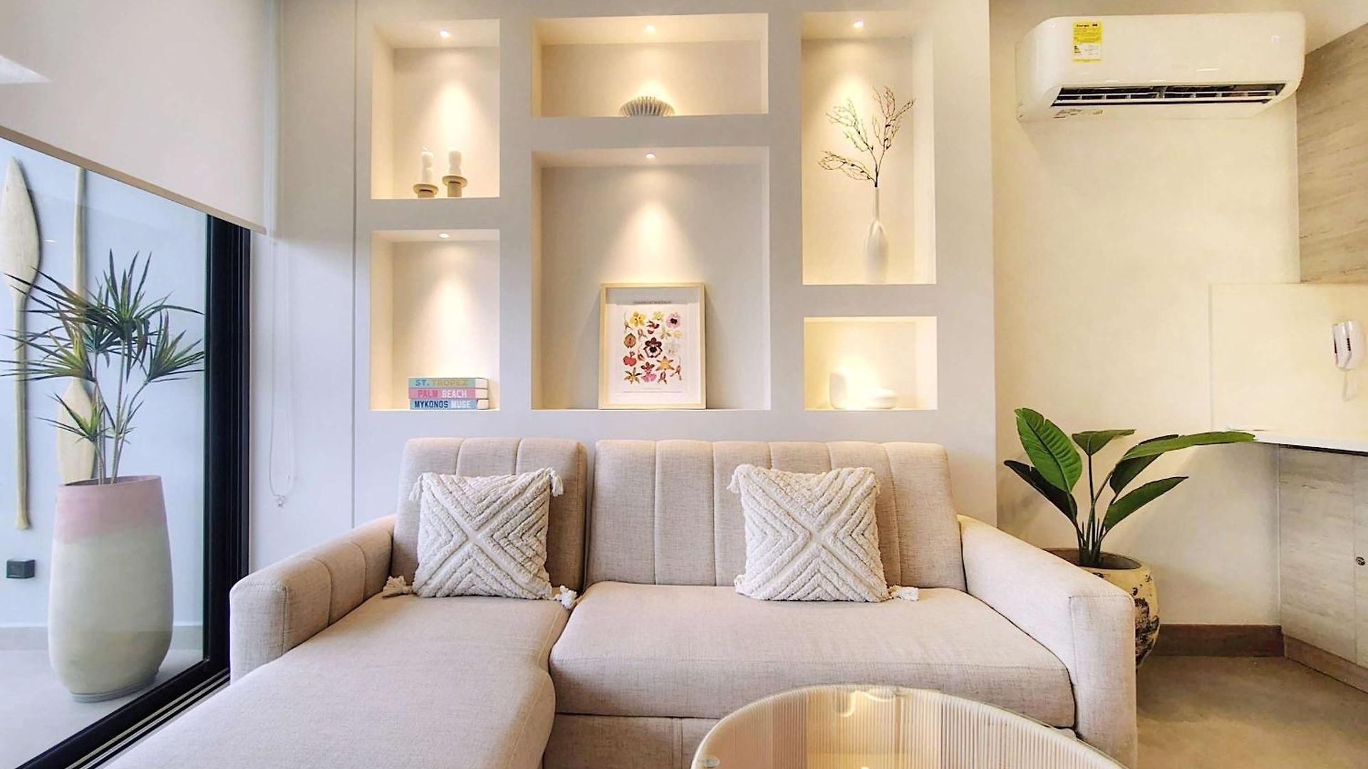 Enchanting 2br With Balcony In Morros Apartamento