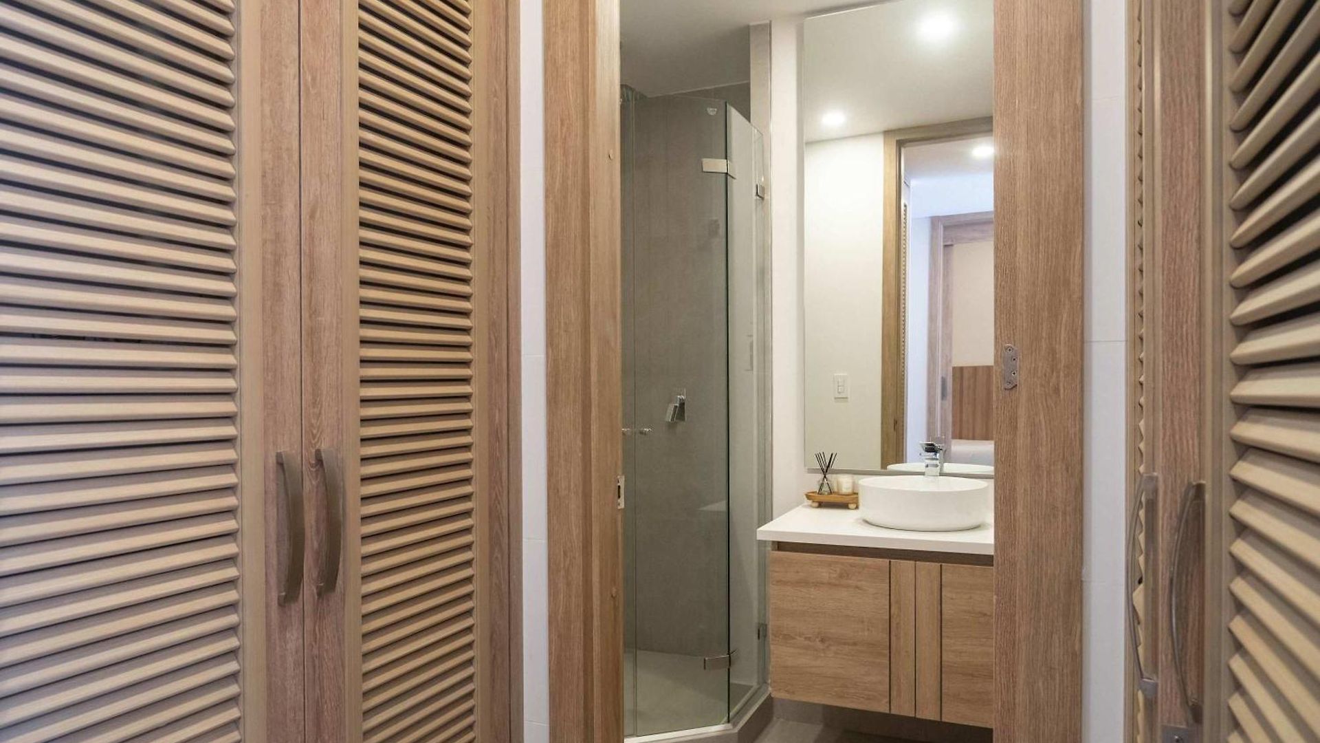 Apartamento Enchanting 2br With Balcony In Morros