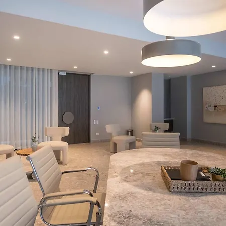 Apartamento Enchanting 2br With Balcony In Morros